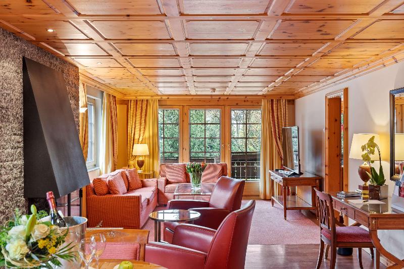 Grand Hotel Zermatterhof - Oda
