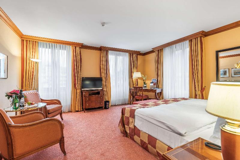 Grand Hotel Zermatterhof - Oda