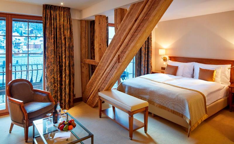 Grand Hotel Zermatterhof - Oda
