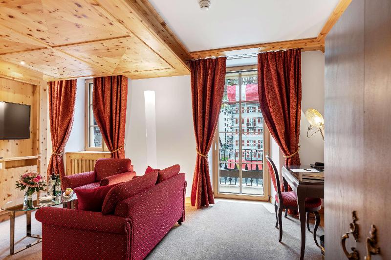 Grand Hotel Zermatterhof - Oda