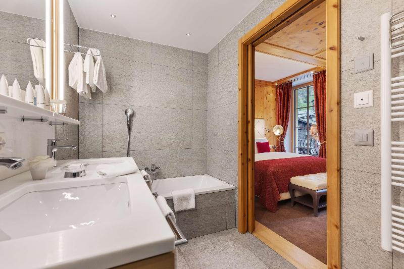 Grand Hotel Zermatterhof - Oda