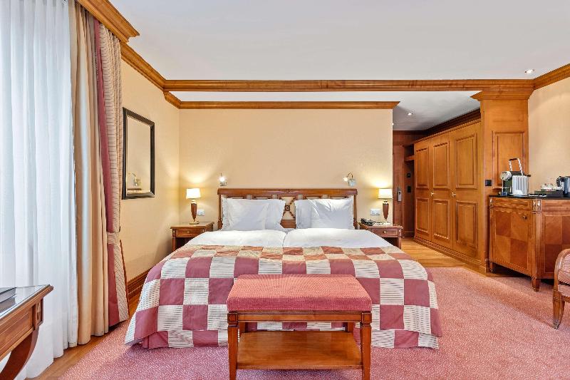 Grand Hotel Zermatterhof - Oda