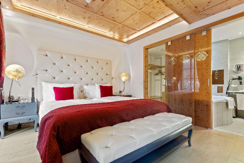 Grand Hotel Zermatterhof - Oda