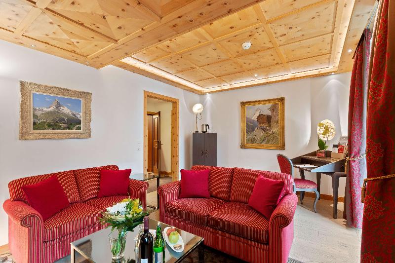 Grand Hotel Zermatterhof - Oda