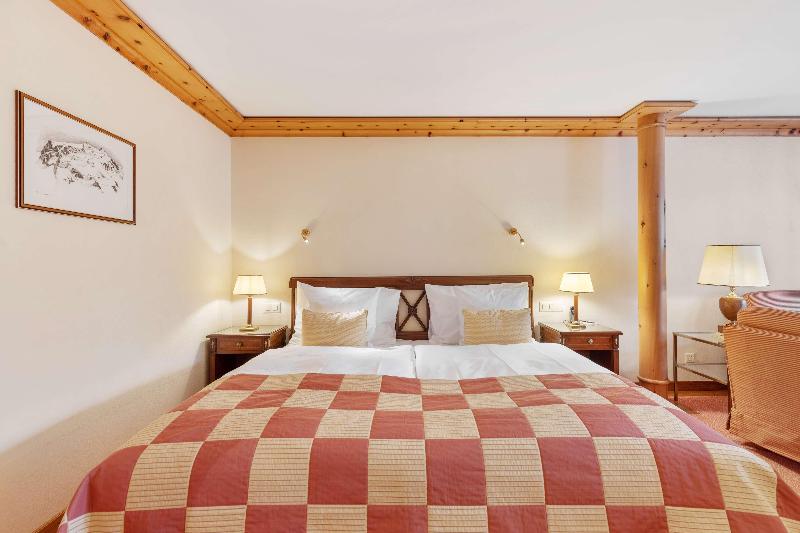 Grand Hotel Zermatterhof - Oda