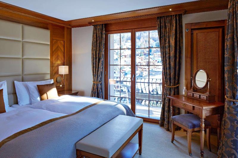 Grand Hotel Zermatterhof - Oda