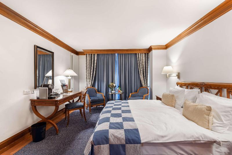 Grand Hotel Zermatterhof - Oda