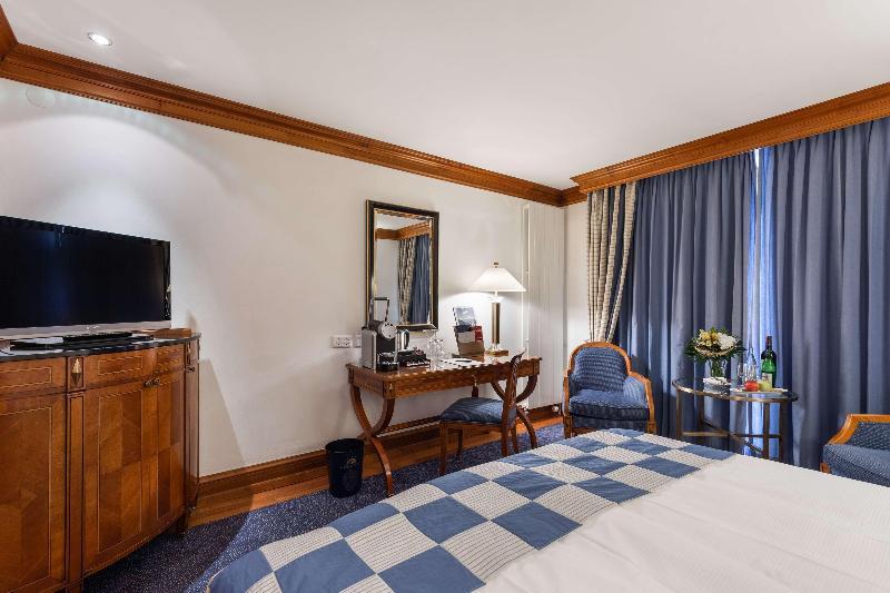 Grand Hotel Zermatterhof - Oda