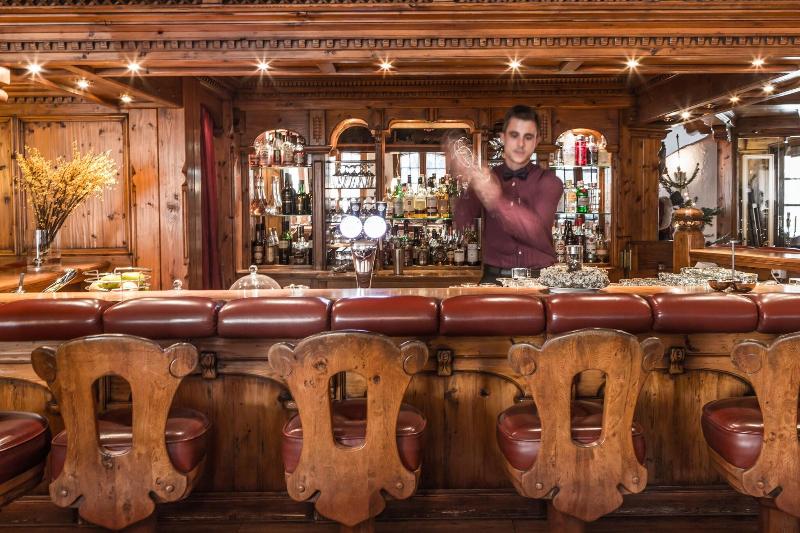 National - Bar