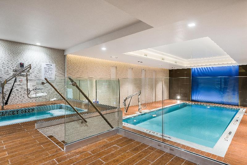 Holiday Inn Brooklyn Downtown - Havuz