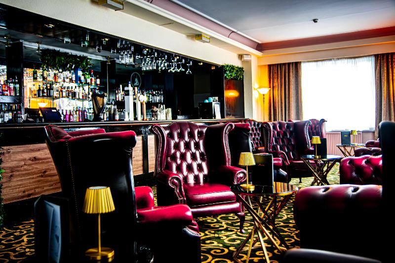 Adelphi Hotel - Bar