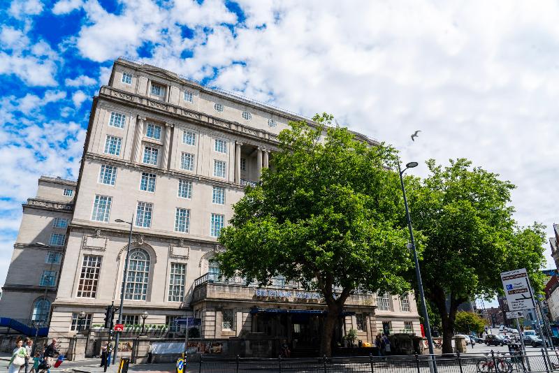 Adelphi Hotel - Genel