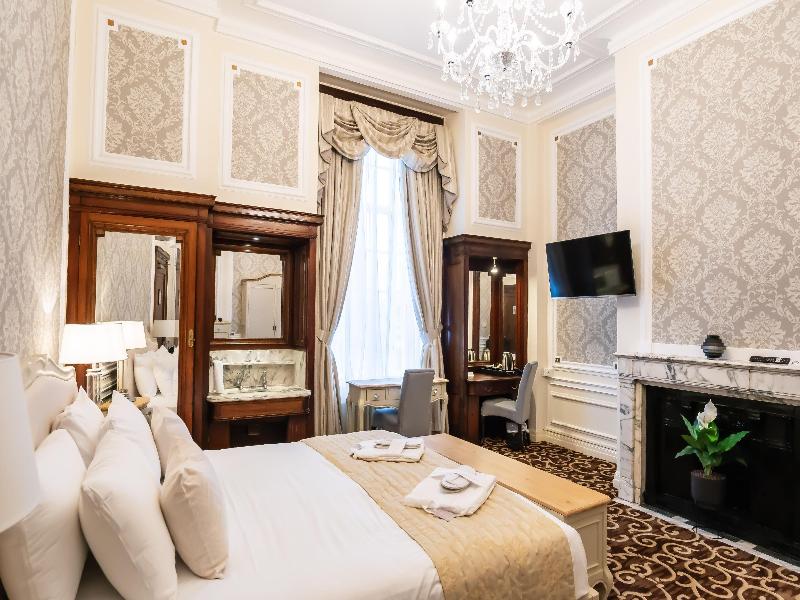 Adelphi Hotel - Oda