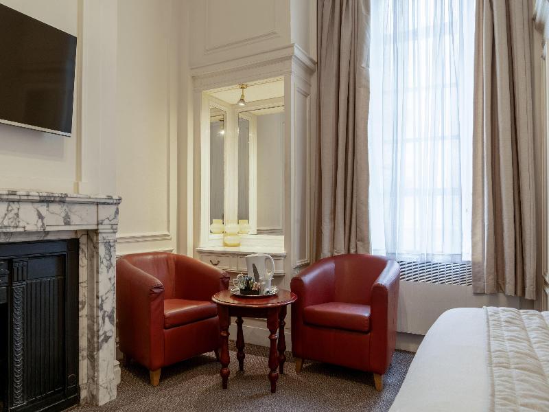 Adelphi Hotel - Oda