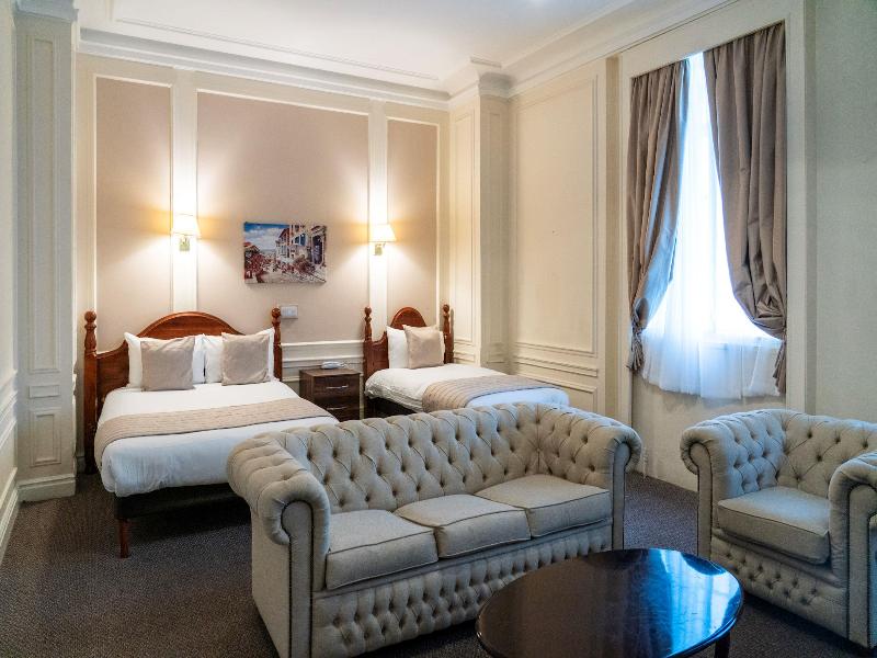 Adelphi Hotel - Oda