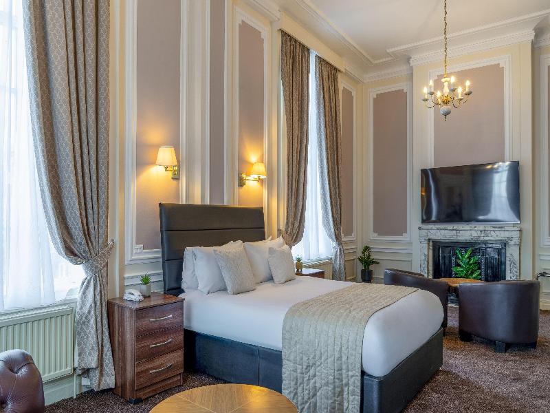 Adelphi Hotel - Oda