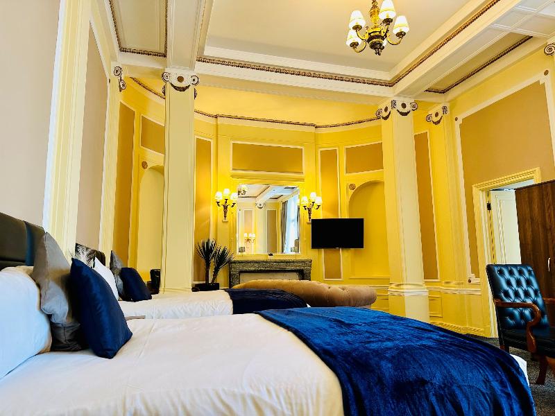 Adelphi Hotel - Oda