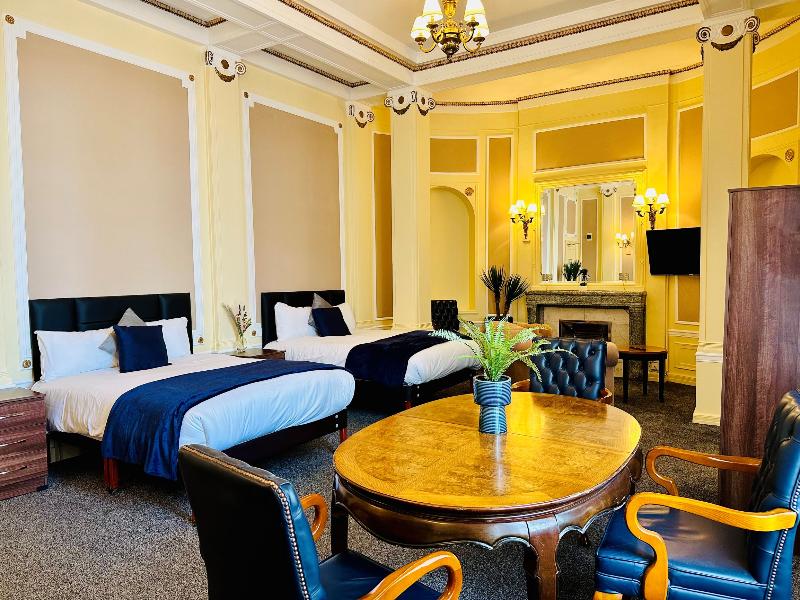 Adelphi Hotel - Oda