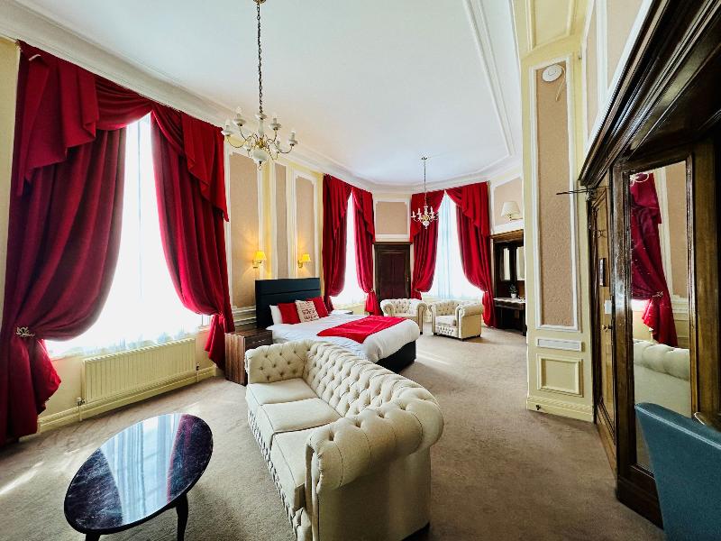 Adelphi Hotel - Oda