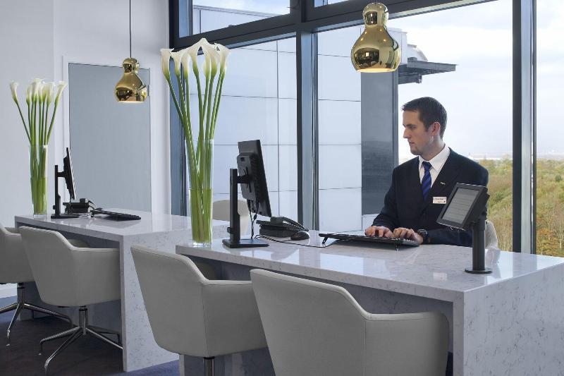 Radisson Blu Hotel Manchester Airport - Lobi