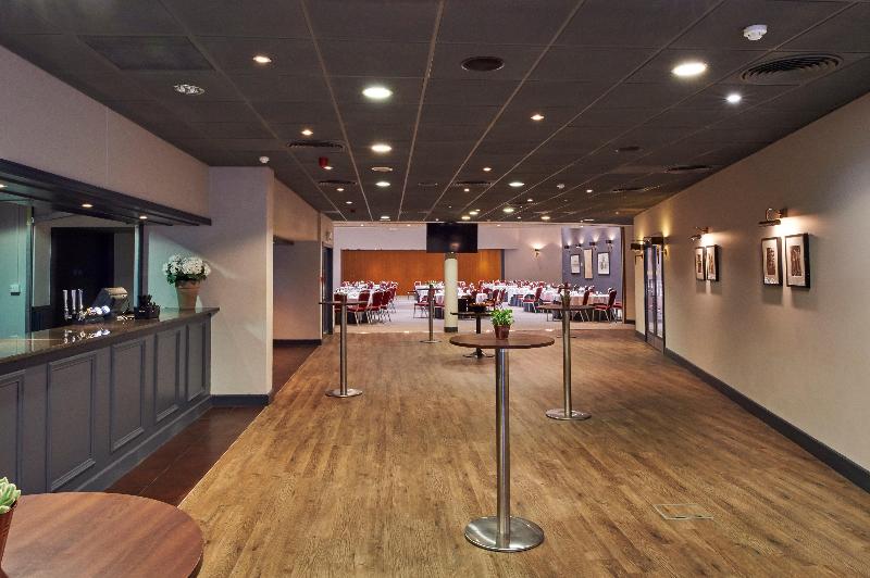 The Milner York - Toplantı