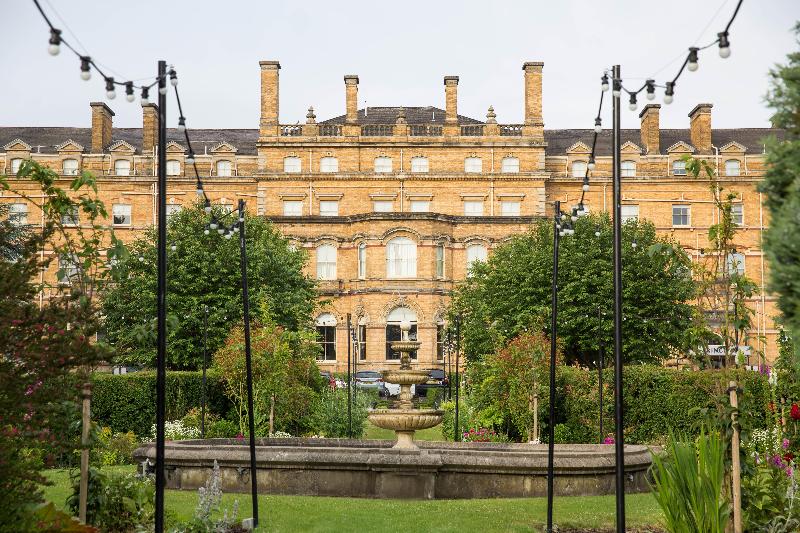 The Milner York - Genel