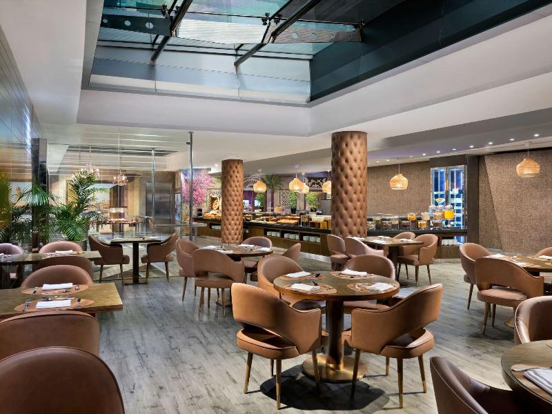 Movenpick Dubai Creek - Restoran