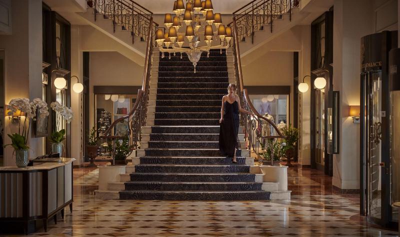 Fairmont Le Montreux Palace - Lobi