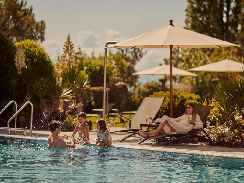 Fairmont Le Montreux Palace - Genel
