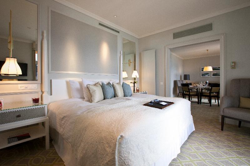 Fairmont Le Montreux Palace - Oda