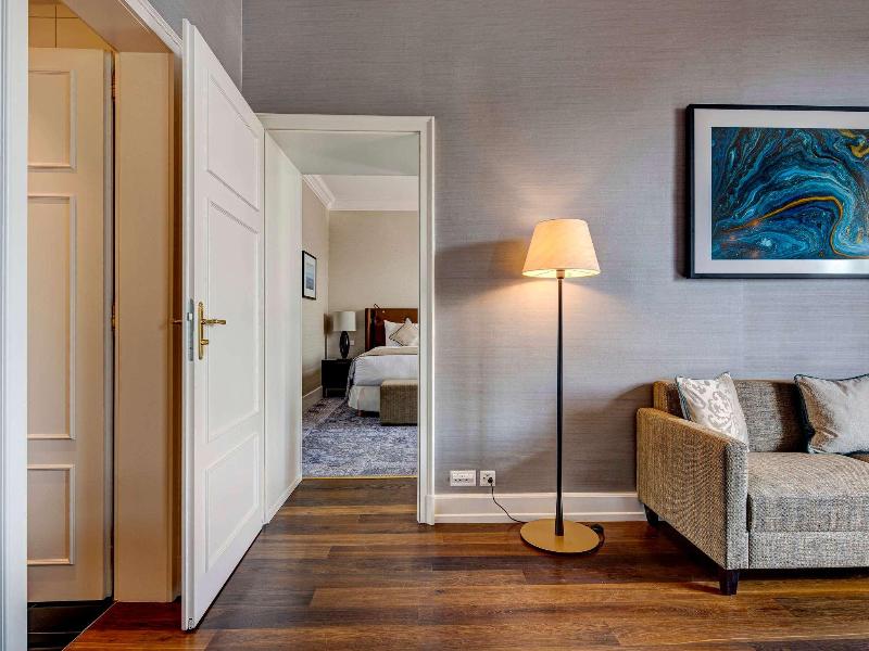 Fairmont Le Montreux Palace - Oda