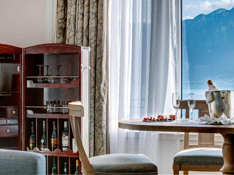 Fairmont Le Montreux Palace - Oda
