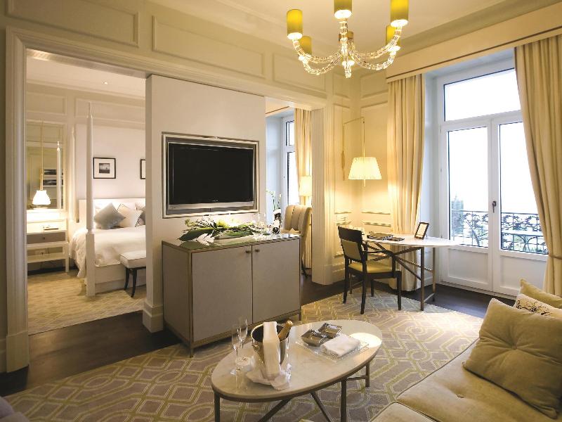 Fairmont Le Montreux Palace - Oda