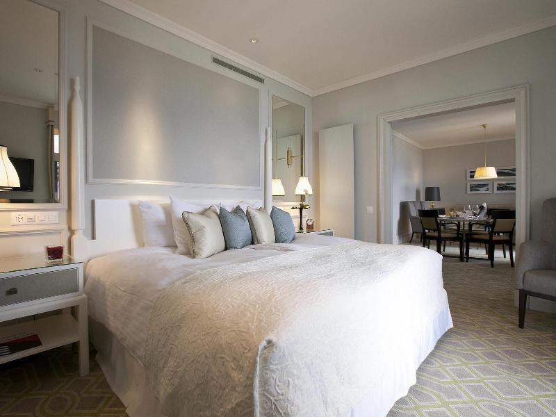 Fairmont Le Montreux Palace - Oda