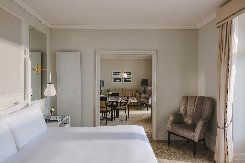 Fairmont Le Montreux Palace - Oda