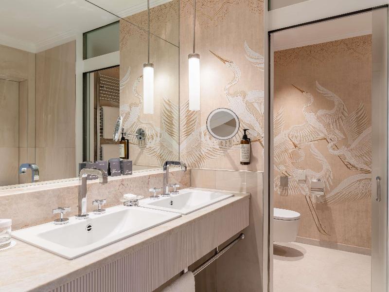 Fairmont Le Montreux Palace - Oda