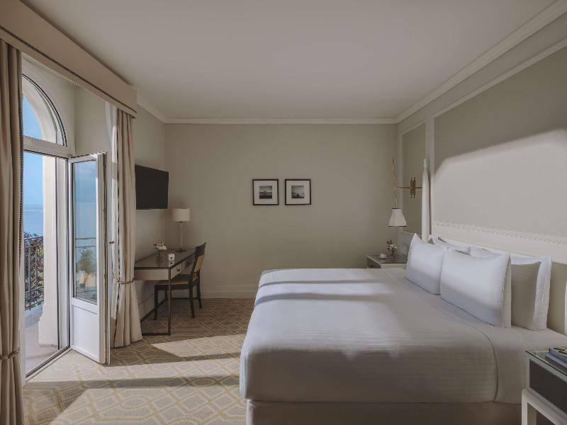 Fairmont Le Montreux Palace - Oda