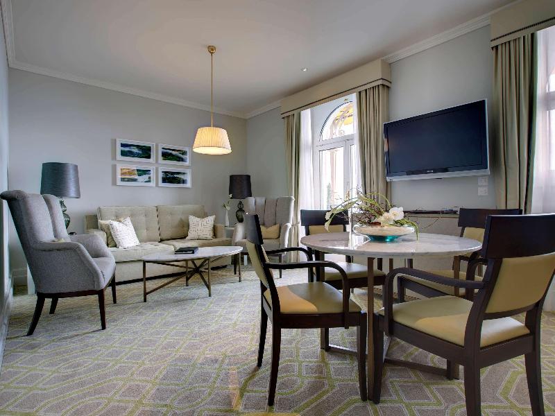 Fairmont Le Montreux Palace - Oda