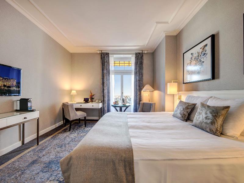 Fairmont Le Montreux Palace - Oda