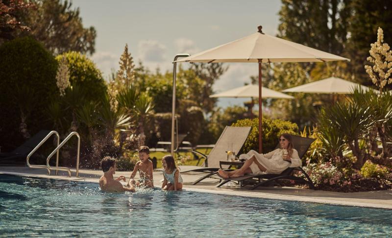 Fairmont Le Montreux Palace - Havuz