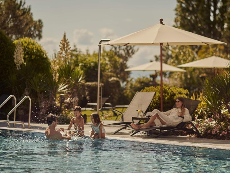 Fairmont Le Montreux Palace - Havuz