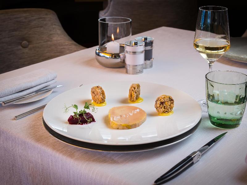 Fairmont Le Montreux Palace - Restoran