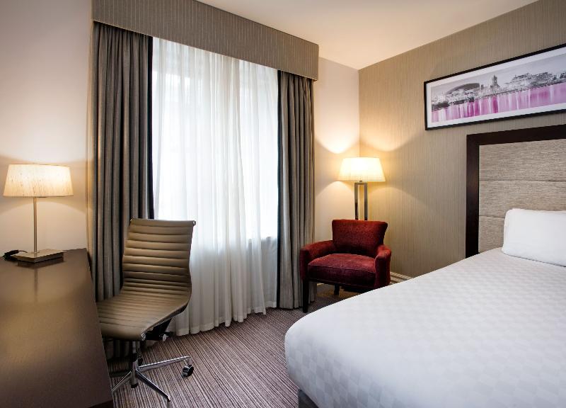 Leonardo Hotel Cardiff - Oda