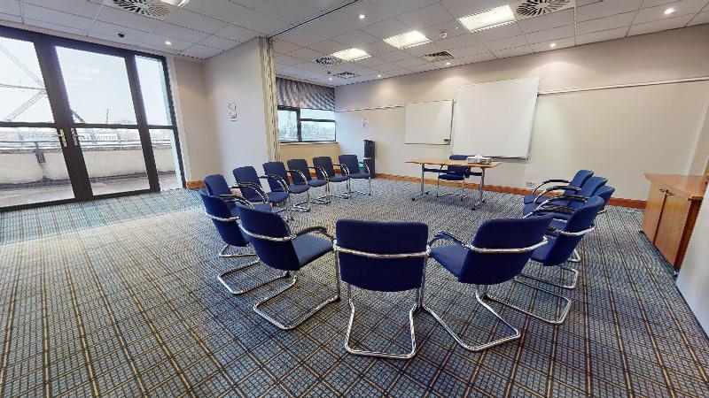 Holiday Inn Cardiff City - Toplantı