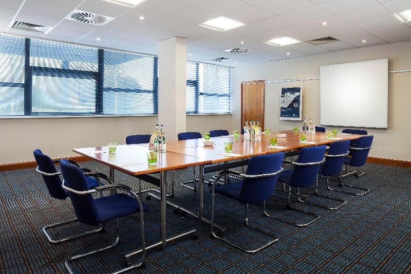 Holiday Inn Cardiff City - Toplantı