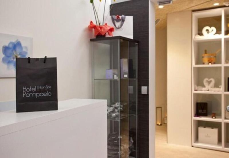 Pompaelo Urban Spa - Lobi