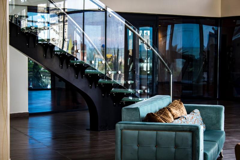 Sky Tower Hotel - Lobi