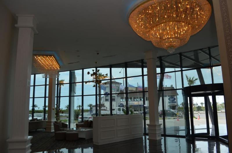 Sky Tower Hotel - Genel