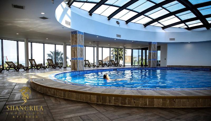 Sky Tower Hotel - Havuz