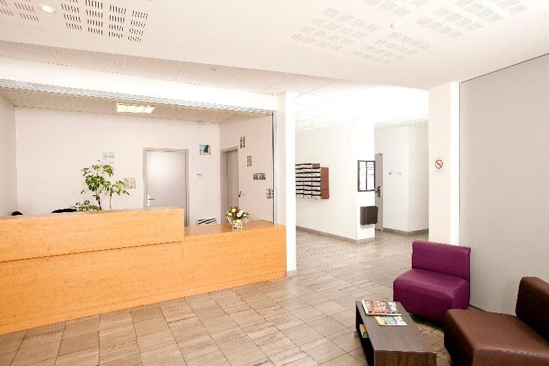 Sejours & Affaires Rennes Longs Champs - Lobi